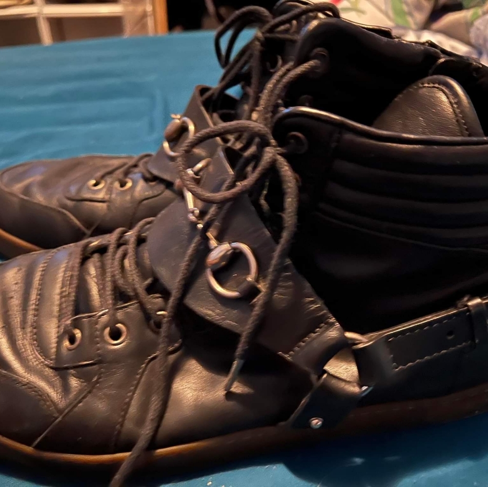 Gucci Shoes (Authentic)